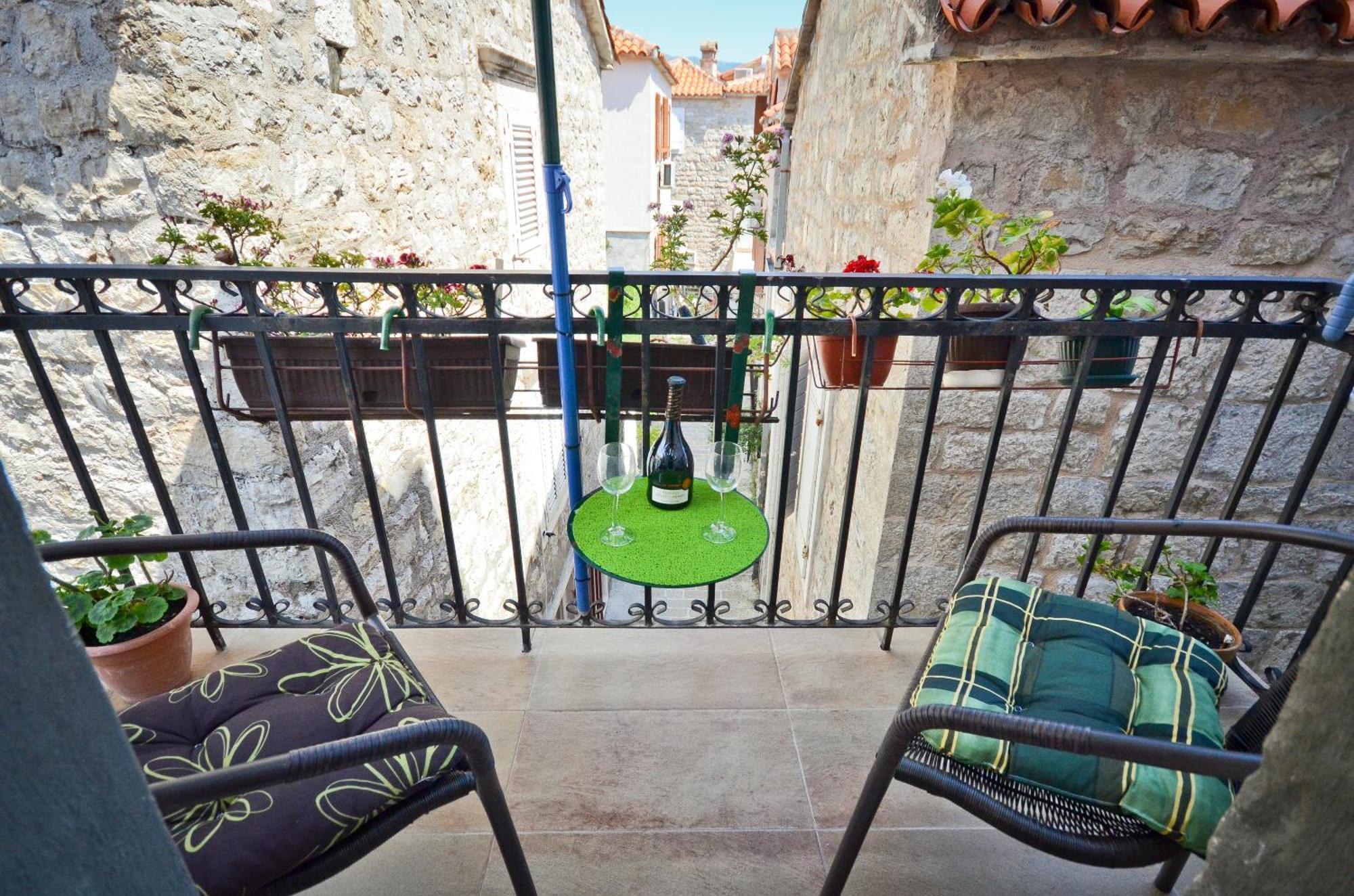 Bell Tower Apartment Budva Exterior photo